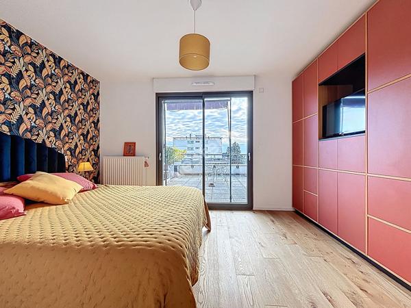 DUPLEX Proche Christ-Roi T5 avec 3 chambres- Terrasses, ascenseur, double garage