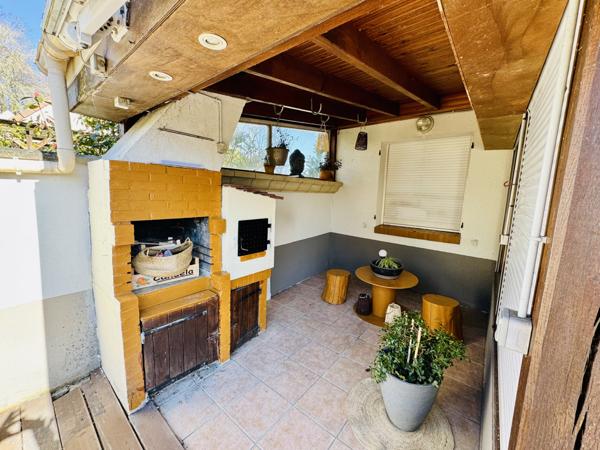 Anet (28260) Maison familiale avec piscine - quartier calme