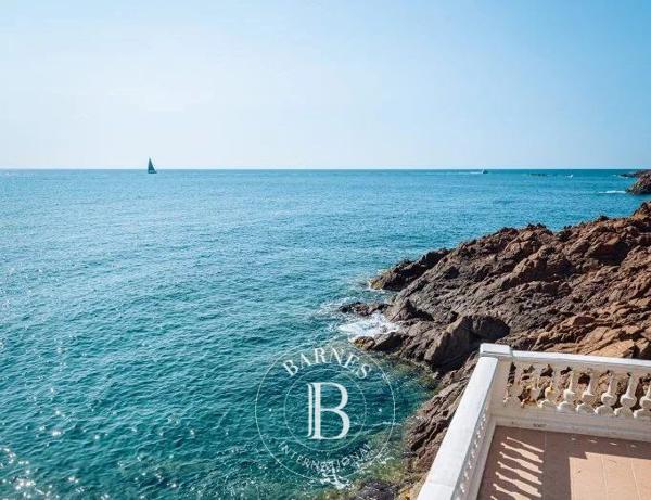 Saint-Raphaël, Villa 4 Chambres -  262 m² à vendre