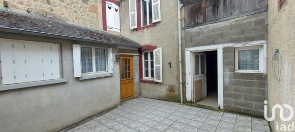 Maison de ville 5 pièces de 141 m² à Mainsat (23700)