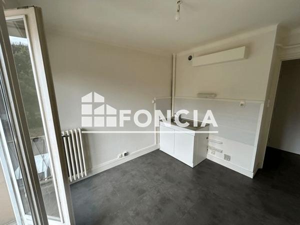 Location Appartement 3 pièces 56.9 m² - PLACE DU CENTENAIRE/AVENUE DE SAVOIE Montmelian 73800