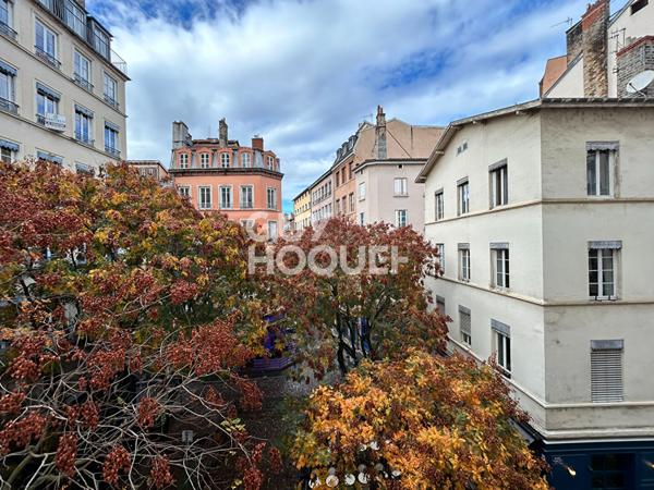 Appartement T3 bourgeois situé Place Sathonay