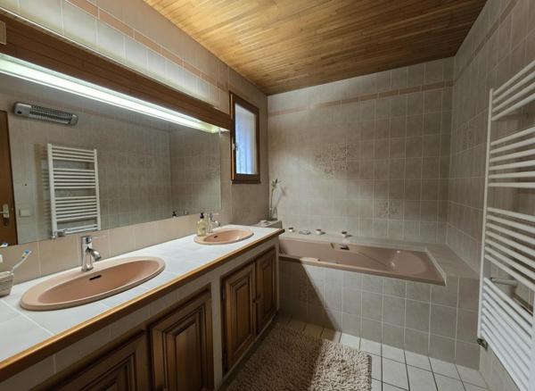 Maison 3 chambres + combles aménageables + garage 130 m²