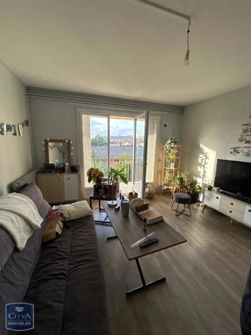 Appartement à louer 3 pièces 67.47m² Agen (47000)