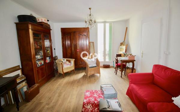 Appartement à vendre    2 pièces • 58 m2 Sète