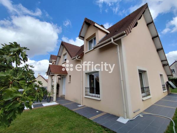Maison 5 pièces - 221 m²