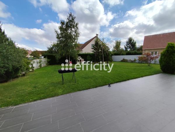 Maison 5 pièces - 221 m²