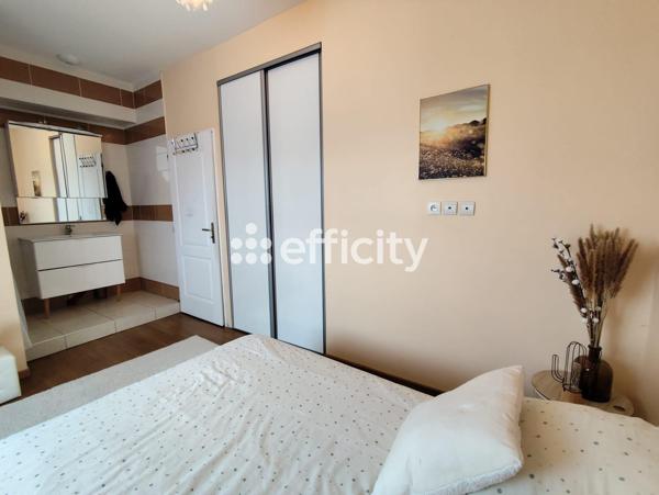 Maison 5 pièces - 221 m²