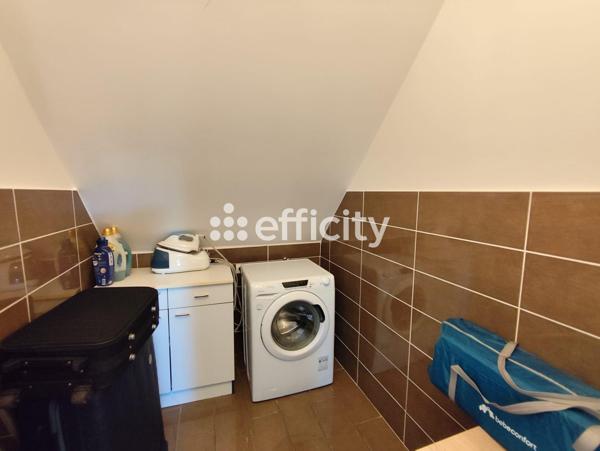 Maison 5 pièces - 221 m²