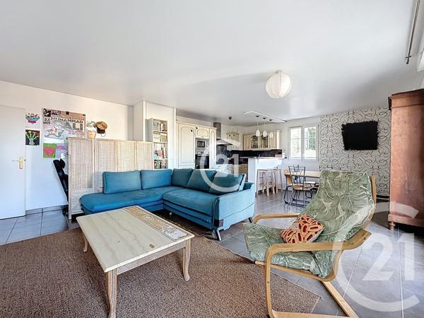 Appartement F4 à vendre  4 pièces - 87,77 m2 MONTREUIL - 93