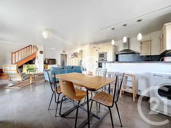 Appartement F4 à vendre  4 pièces - 87,77 m2 MONTREUIL - 93