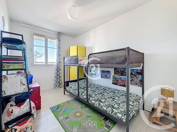 Appartement F4 à vendre  4 pièces - 87,77 m2 MONTREUIL - 93