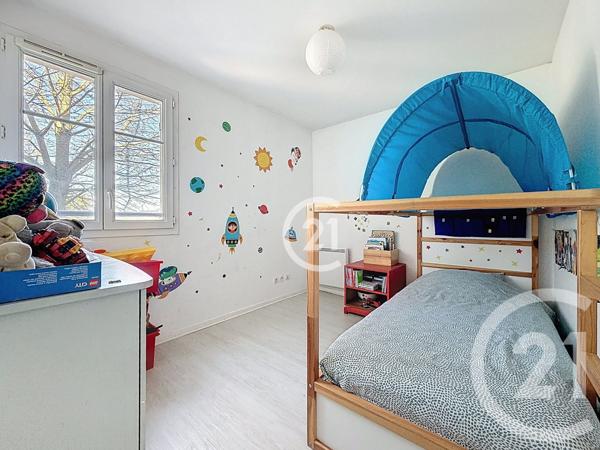 Appartement F4 à vendre  4 pièces - 87,77 m2 MONTREUIL - 93