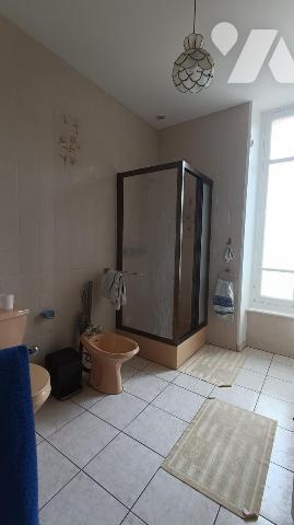 JULLOUVILLE Villa des années 1920 en front de mer