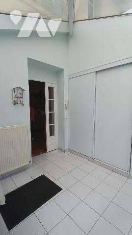 JULLOUVILLE Villa des années 1920 en front de mer