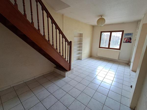 Maison à Scey sur Saone (70360)  4 pièces 68 m2 à 55500 euros