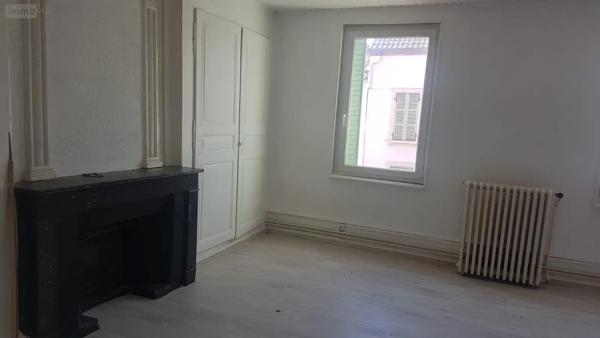 Location - Appartement Montpont-en-Bresse 71470 3 pièces 105 m 2