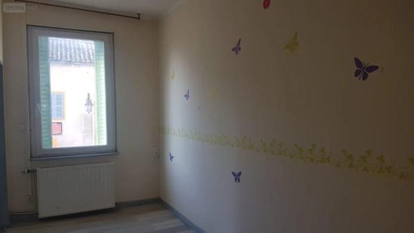 Location - Appartement Montpont-en-Bresse 71470 3 pièces 105 m 2