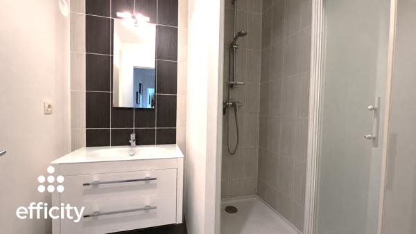Appartement
         2 pièces
        - 43 m² Exclusivité 152 000 € *