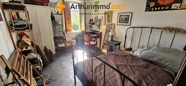 Vente                                                      Maison
                        
                     2 pièces                      105 m2                     à Rennes-les-Bains