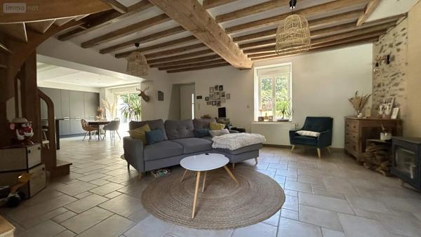 Achat - Maison Château-Gontier-sur-Mayenne 53200 6 pièces 134 m 2 2379 m 2
