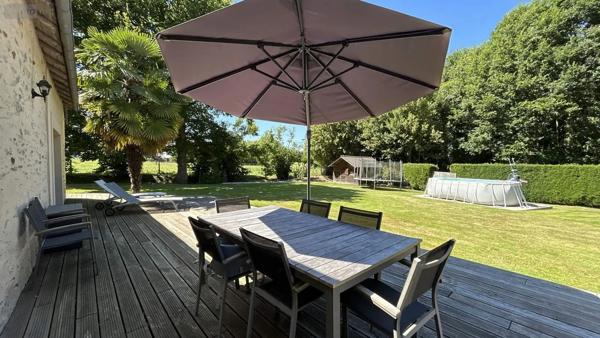 Achat - Maison Château-Gontier-sur-Mayenne 53200 6 pièces 134 m 2 2379 m 2
