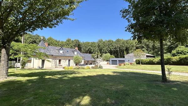 Achat - Maison Château-Gontier-sur-Mayenne 53200 6 pièces 134 m 2 2379 m 2