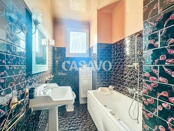 Vente Maison 5 pièces de 108m² - 94290 Villeneuve-le-Roi