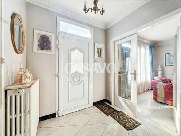 Vente Maison 5 pièces de 108m² - 94290 Villeneuve-le-Roi