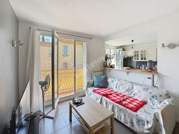 Appartement La Seyne Sur Mer 2 pièces de 45 m² avec cave et parking