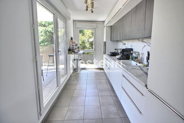 Magnifique et lumineux T4 - Résidence de 2022 - Terrasse - Centre Ville - Au pied des transports - Tramway T4 - Métro D - Bus