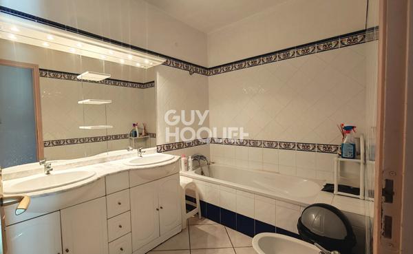 A vendre à CABESTANY (66330) ENSEMBLE MMOBILIER composé de 2 maisons, 194m² au total, sur 573m² de terrain