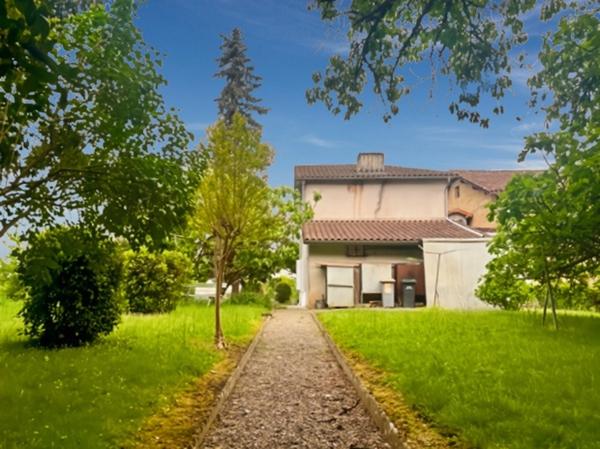 Dpt Hautes Pyrénées (65), à vendre TRIE SUR BAISE Maison T5 de 113 m² habitables sur 810 m² de terrain