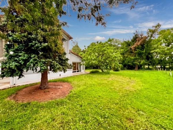 Dpt Hautes Pyrénées (65), à vendre TRIE SUR BAISE Maison T5 de 113 m² habitables sur 810 m² de terrain