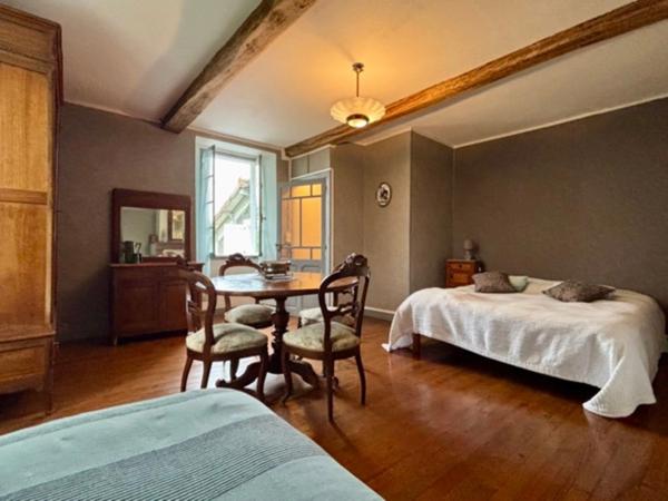 Dpt Hautes Pyrénées (65), à vendre TRIE SUR BAISE Maison T5 de 113 m² habitables sur 810 m² de terrain