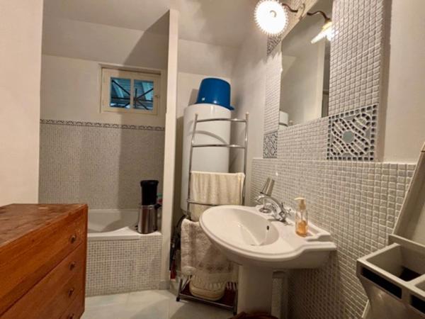 Dpt Hautes Pyrénées (65), à vendre TRIE SUR BAISE Maison T5 de 113 m² habitables sur 810 m² de terrain