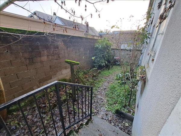 Immeuble à vendre |  Saint-Yrieix-la-Perche |  258 m²