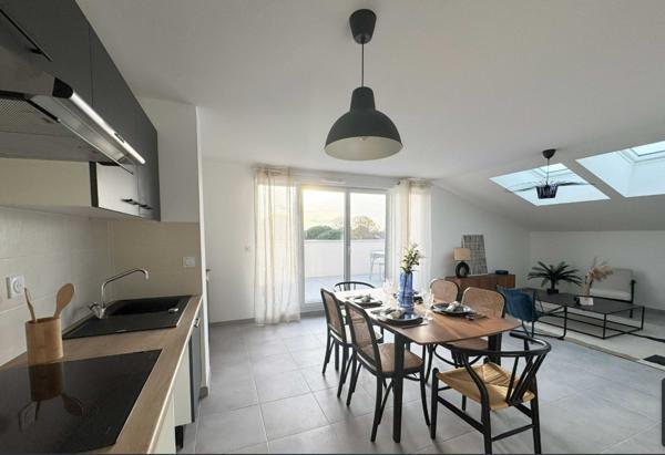 Castelginest (31780) BEAU T5 DERNIER ETAGE AVEC TERRASSE