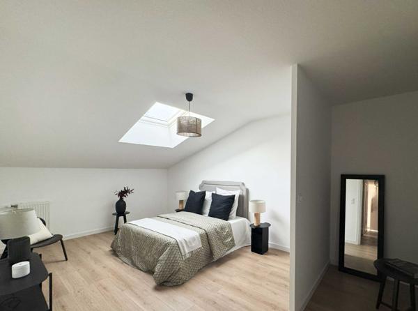 Castelginest (31780) BEAU T5 DERNIER ETAGE AVEC TERRASSE