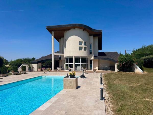 Maison 6 pièces à vendre à Bourg-en-Bresse 01000