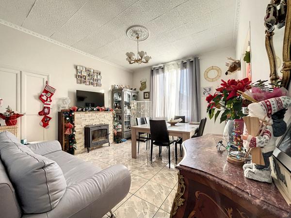 Maison Orange 7 pièce(s) d'environ 186 m2