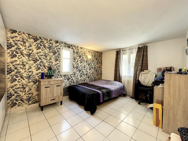 Maison Orange 7 pièce(s) d'environ 186 m2