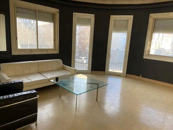 Appartement  terrasse -  Premier étage - Surf hab  122m²  - Copropriété de 03 lots -  Proche centre ville de Perpignan