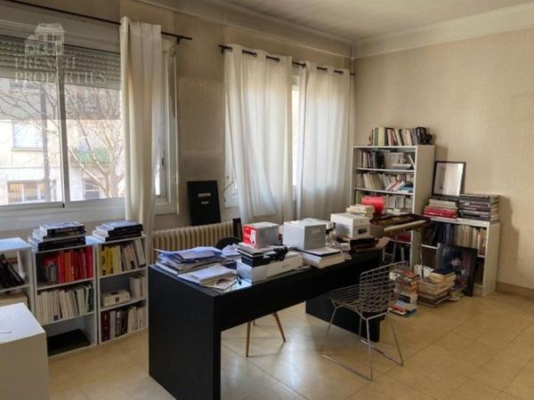 Appartement  terrasse -  Premier étage - Surf hab  122m²  - Copropriété de 03 lots -  Proche centre ville de Perpignan