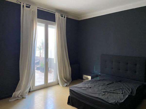 Appartement  terrasse -  Premier étage - Surf hab  122m²  - Copropriété de 03 lots -  Proche centre ville de Perpignan