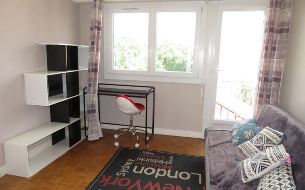 Appartement à louer    3 pièces •  Pau