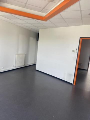 Bureaux à louer – Espace commercial Saint-Marc (face au bowling du Rouergue)