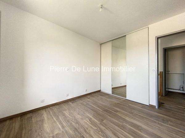 Maison À louer 4 pièce(s) 109 m²