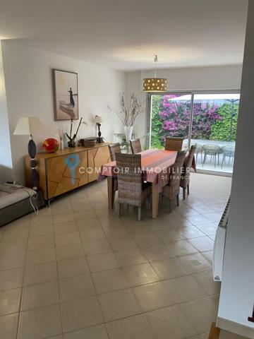 Maison
                                                                                                                                                                                                                                                                                                                        6 pièce(s)                                                                                                                                                                                                          5 chambre(s)                                                                                                                                                                                                          168  m²