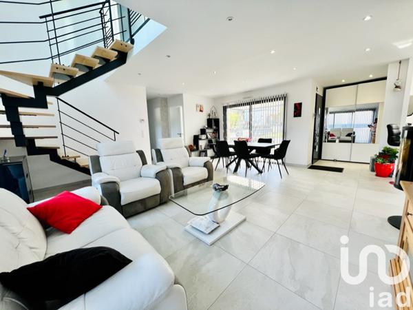 Maison à vendre 5 pièces 114 m² Trélévern